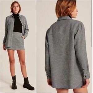 A&F Oversized Houndstooth Top